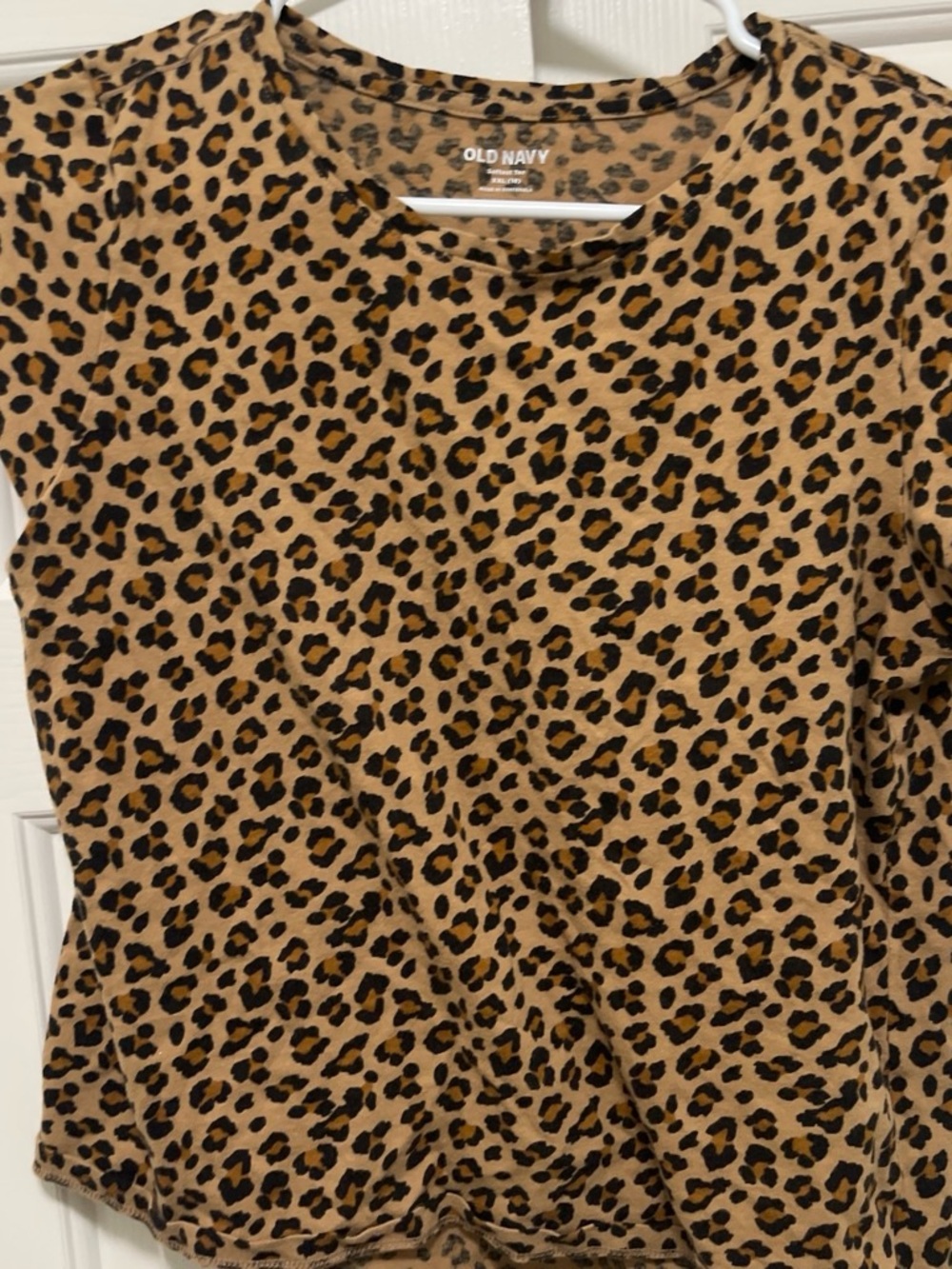 Old Navy Leopard Print Short Sleeve Tee in Tan and Black